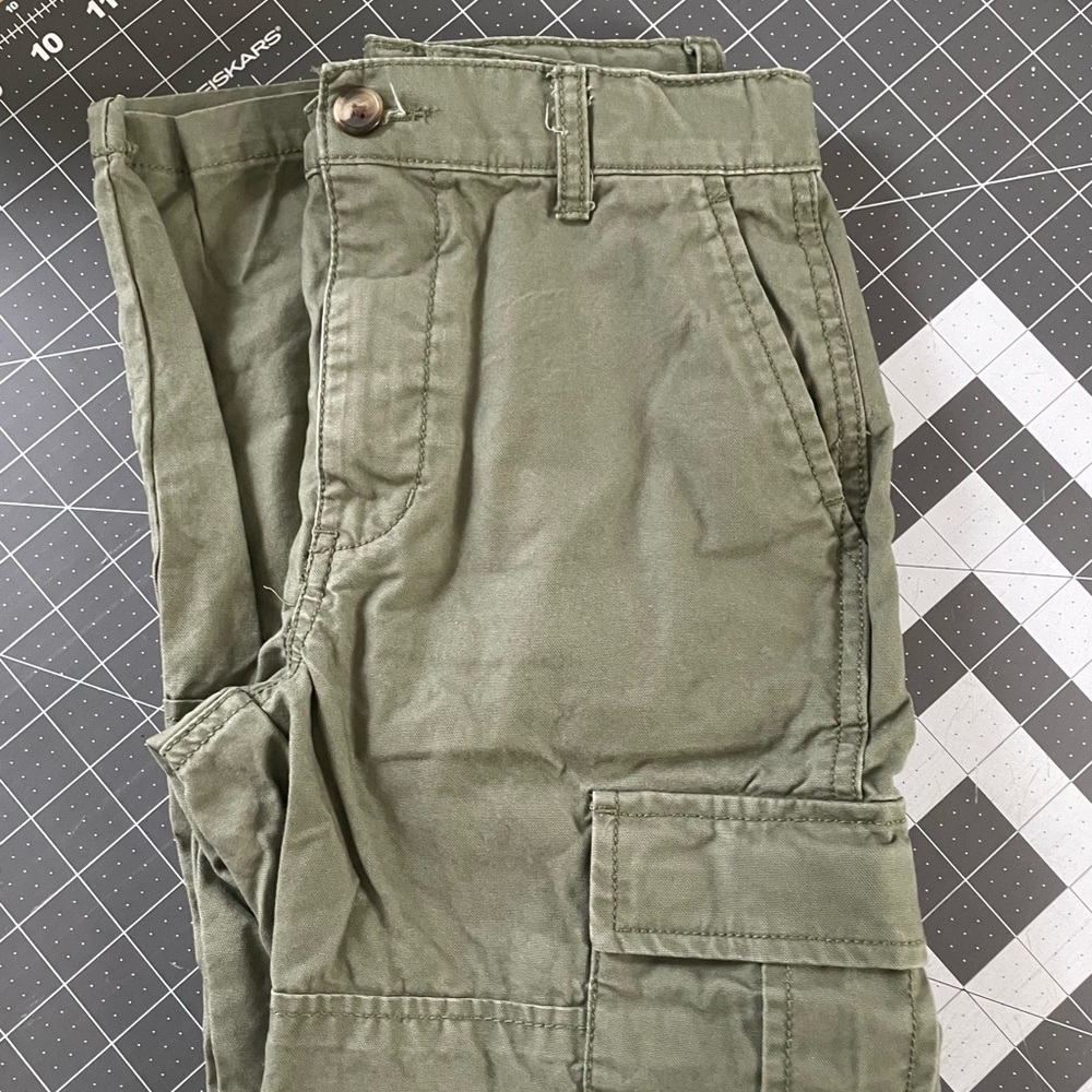 Old Navy baggy cargo pants sz 8